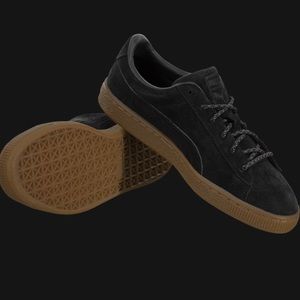 Puma shoes for kids Size 4